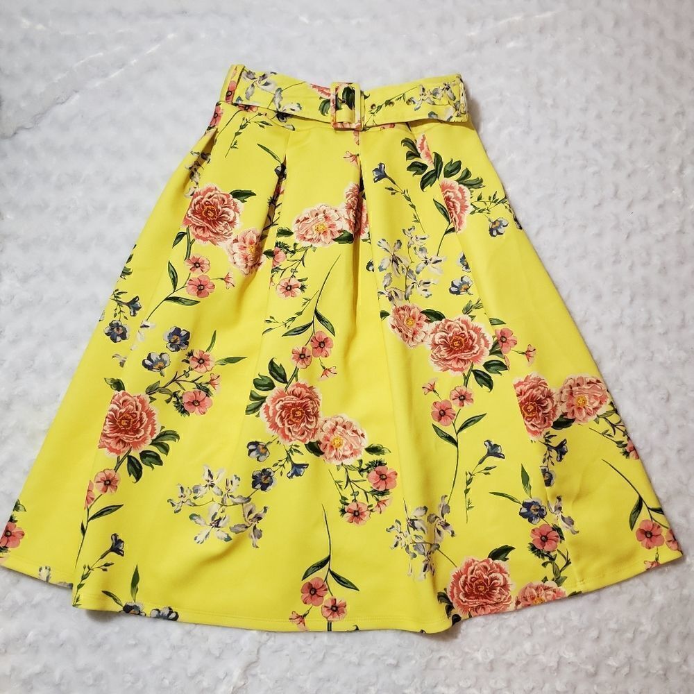 Miss Selfridge size 6 yellow floral skirt